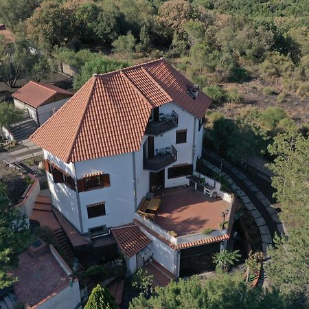 Villa Joele Nicolosi Bagian luar foto