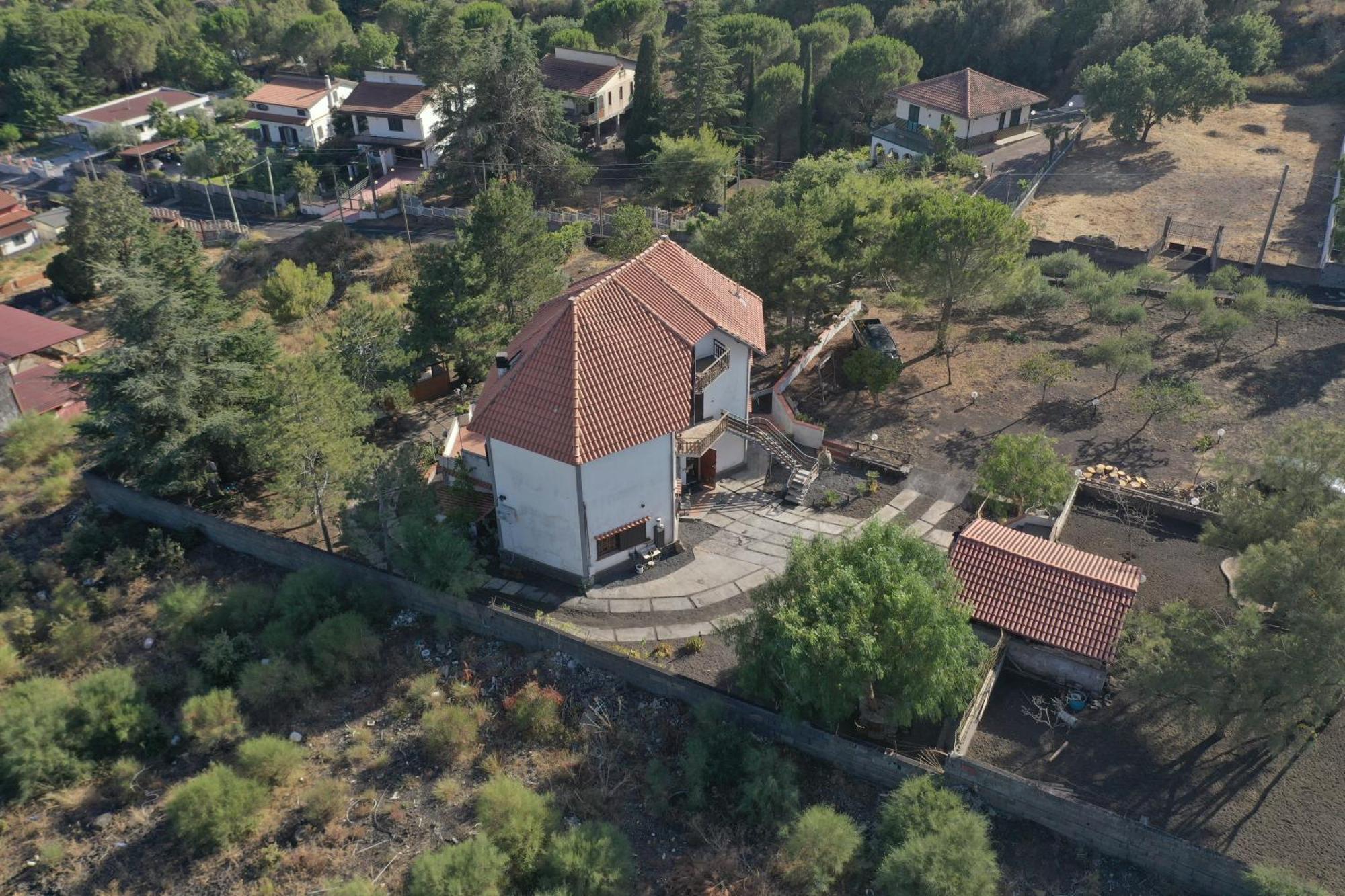 Villa Joele Nicolosi Bagian luar foto